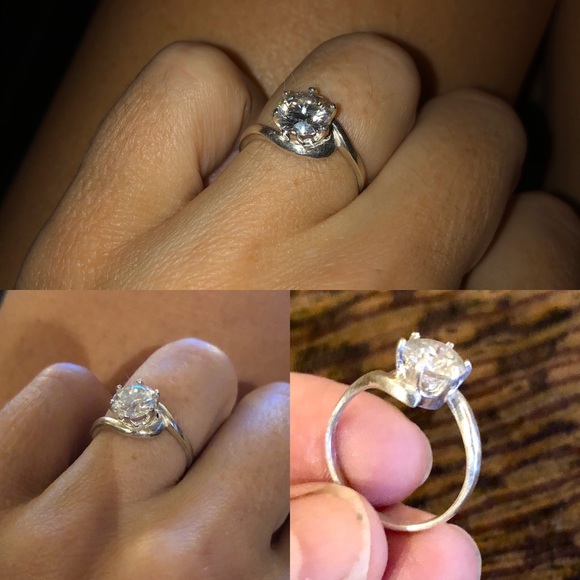 Jewelry - 1.5ct D VVS1 Moissanite Ring